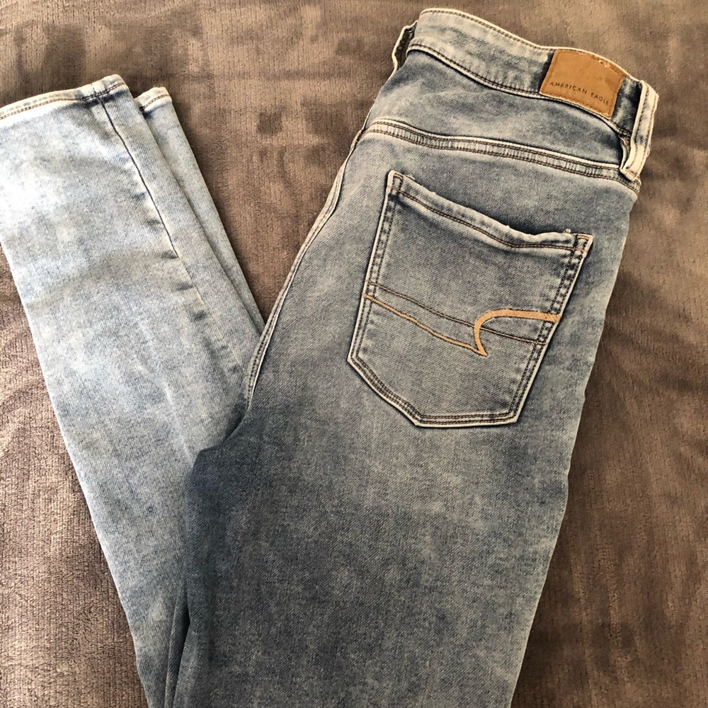 AMERICAN EAGLE: NEXT LEVEL STRETCH JEANS🌿